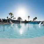 Luxury Poolside *