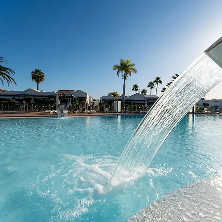 Holiday home Luxury Poolside