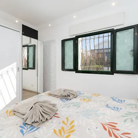 Luxury Poolside Vakantiehuis *